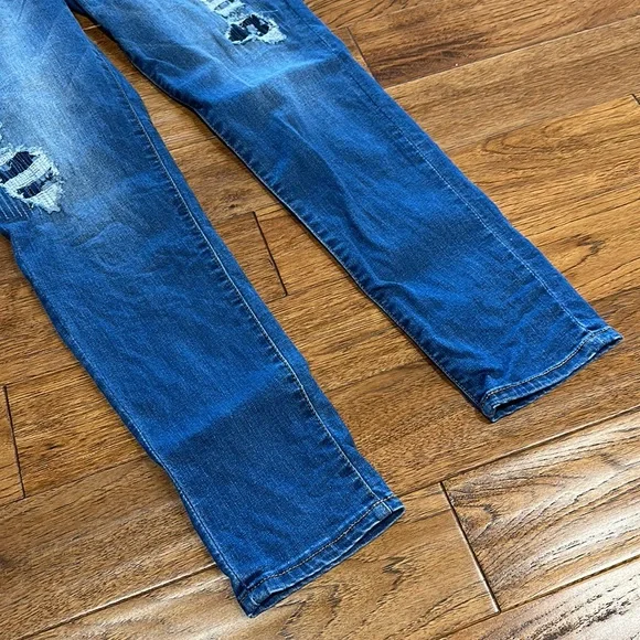 New pair of Tinseltown Jeans - Picture 2 of 9